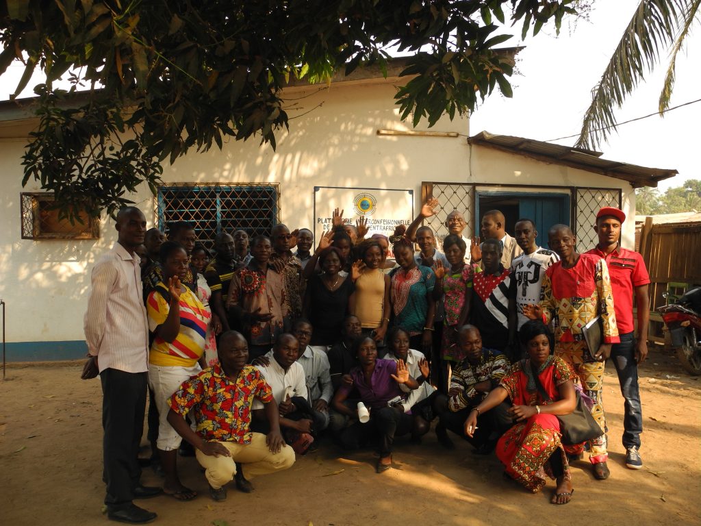Avec l’association APAD, les jeunes deviennent le moteur de la reconstruction de leur pays