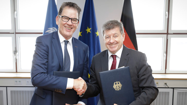L’OIT et l’Allemagne signent un accord visant à renforcer le travail décent pour les réfugiés syriens et les communautés hôtes