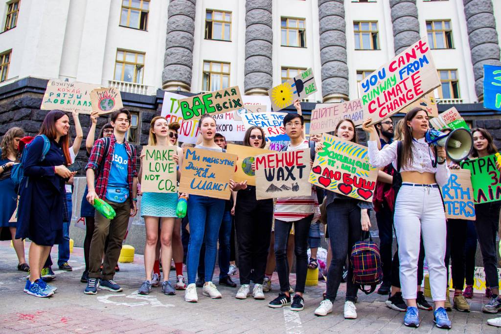 350.org – Organise a bloc for a climate strikes event