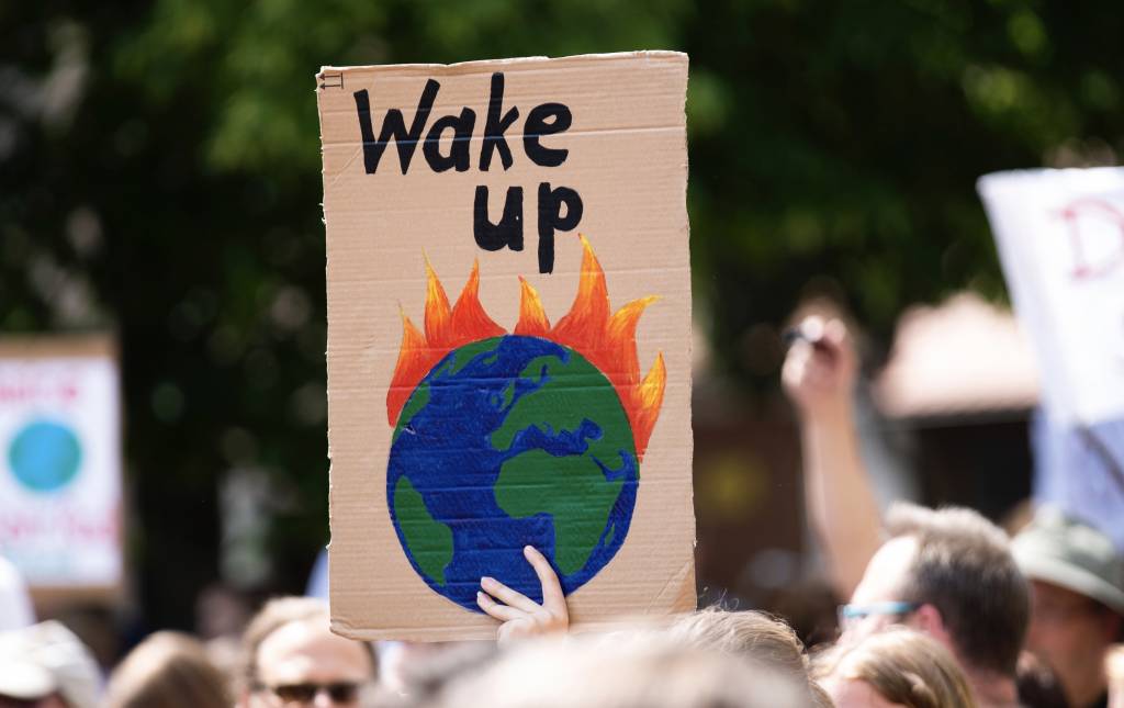 350.org – Treat the climate crisis like a crisis