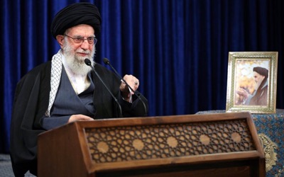 L'ayatollak Khamenei interdit les vaccins US, anglais et français
