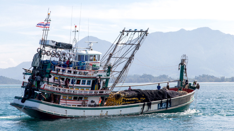 Travail décent pour les travailleurs migrants employés dans le secteur de la pêche et des produits de la mer dans la région Asie-Pacifique