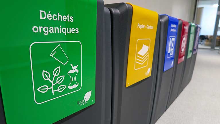 Que fait l'OIT pour devenir plus verte?