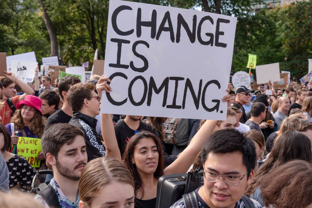 350.org – We want to end the fossil fuel industry within the next decade