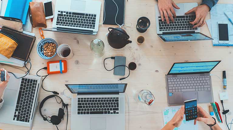 La croissance rapide de l’économie digitale appelle une réponse politique cohérente
