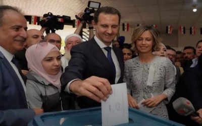 Bachar el-Assad vote sous les récriminations des Occidentaux