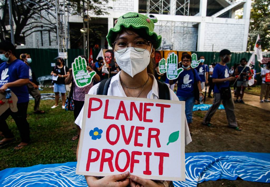 350.org Our Earth Month 'Stock Match' Initiative: Pivot your stock holdings to bolster the climate movement