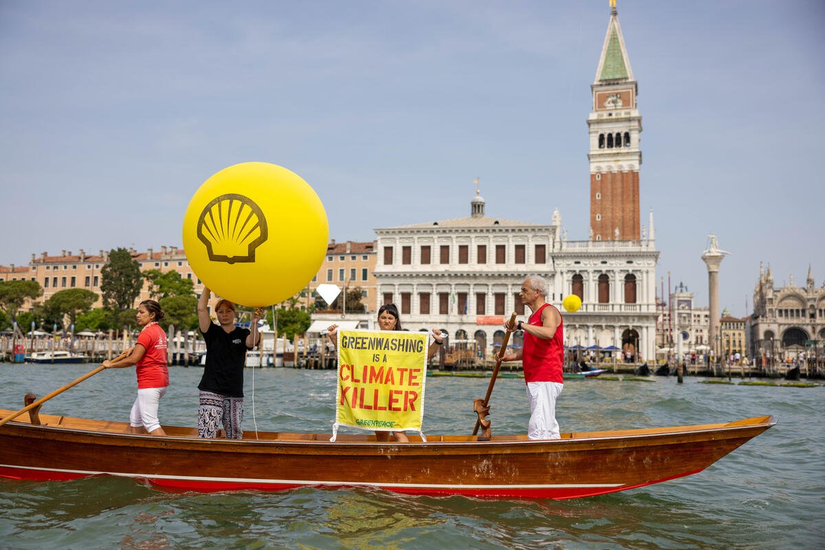 Greenpeace boat protest: ‘Fossil fuel advertising will put Venice under water’