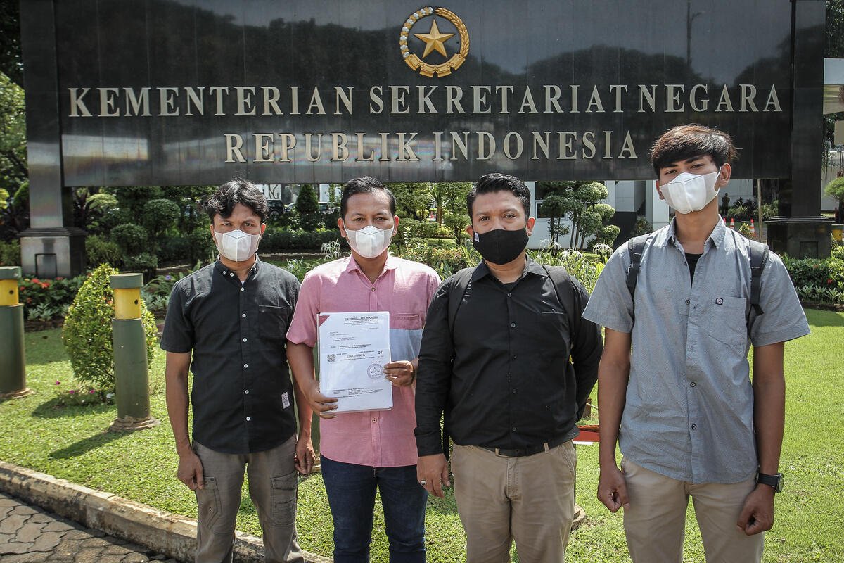 Indonesian migrant fishers declare victory in new regulation that ensures their protection and rights