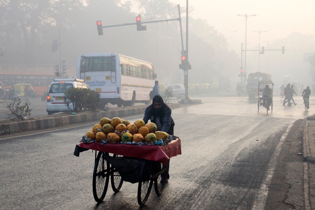 Greenpeace report highlights inequity in vulnerable groups’ exposure to air pollution and access to air quality data - Greenpeace International