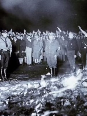 Arme de guerre : l'effacement de l'Histoire, par Manlio Dinucci