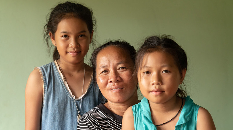 Les lacunes en matière de garde d'enfants ont un impact majeur sur l'égalité entre les femmes et les hommes sur les marchés du travail en Asie et dans le Pacifique