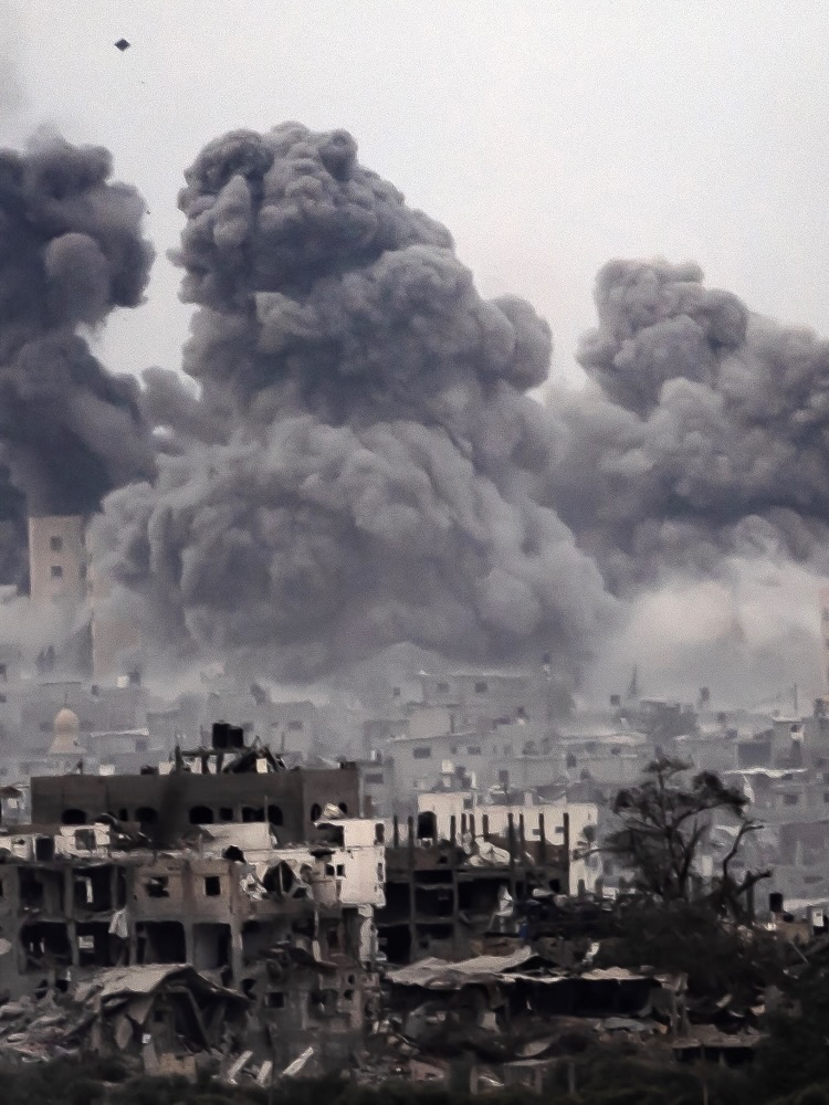 Bombes et aides humanitaires des États-Unis sur Gaza, par Manlio Dinucci
