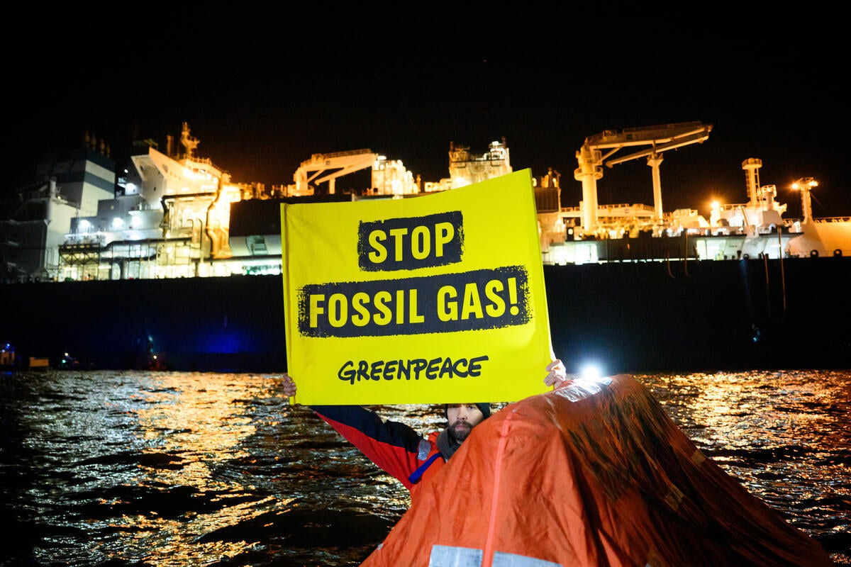 Trump gas? No, thanks! European activists protest the arrival of US fracked gas